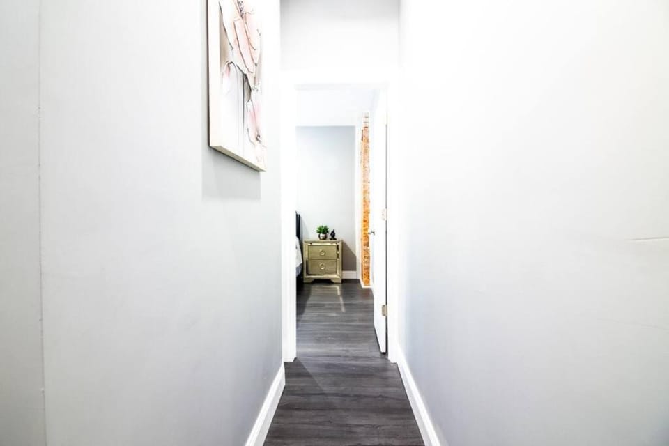 Modern 1 Bedroom Apartment close Falls and Casino Apartment in Niagara Falls