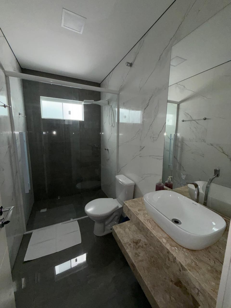 Shower, towels