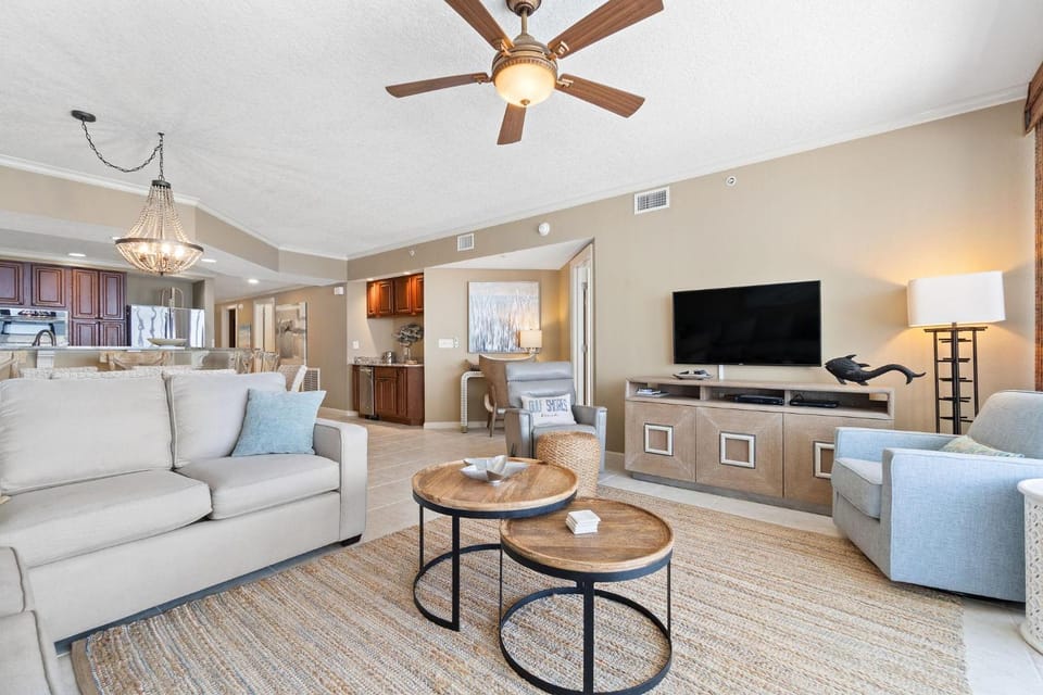 Colonnades 1402 House in Gulf Shores