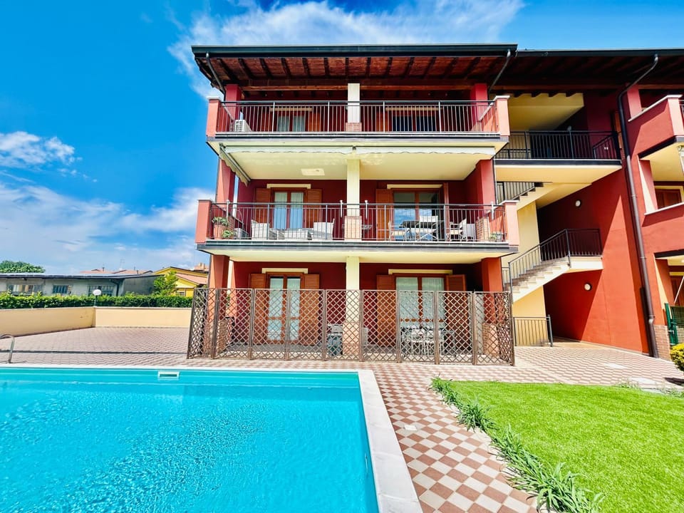 Property building, Swimming pool