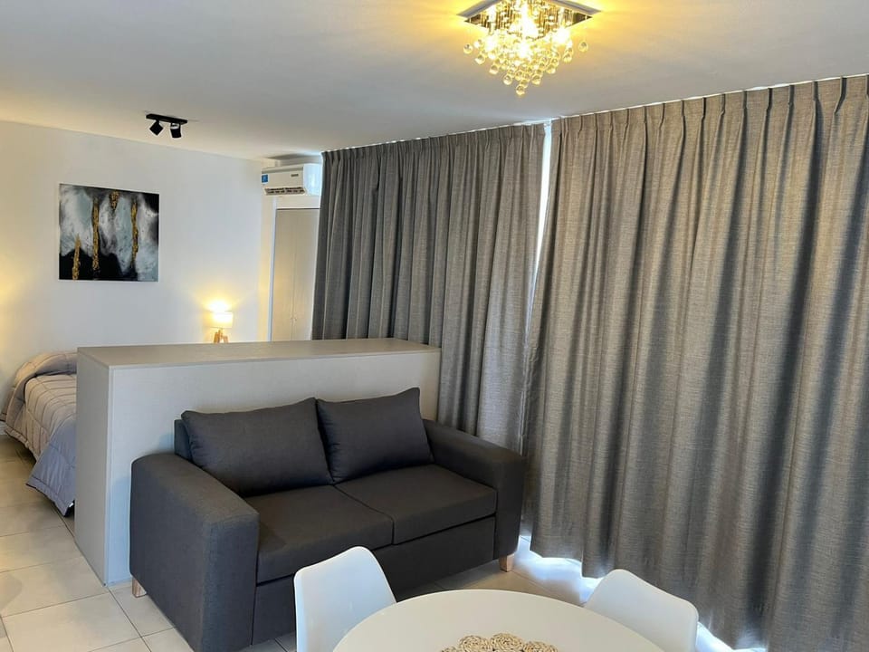 Bed, Living room, Photo of the whole room, Seating area, Bedroom, air conditioner