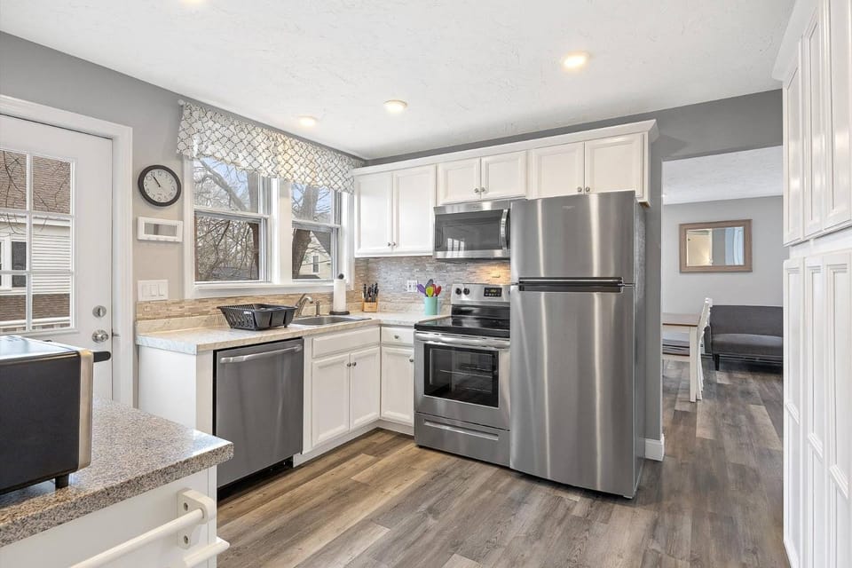 Sunset Beach House Onset Village House in Onset
