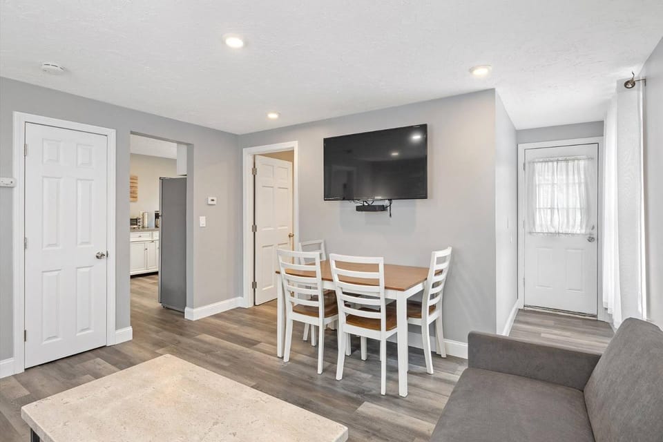 Sunset Beach House Onset Village House in Onset
