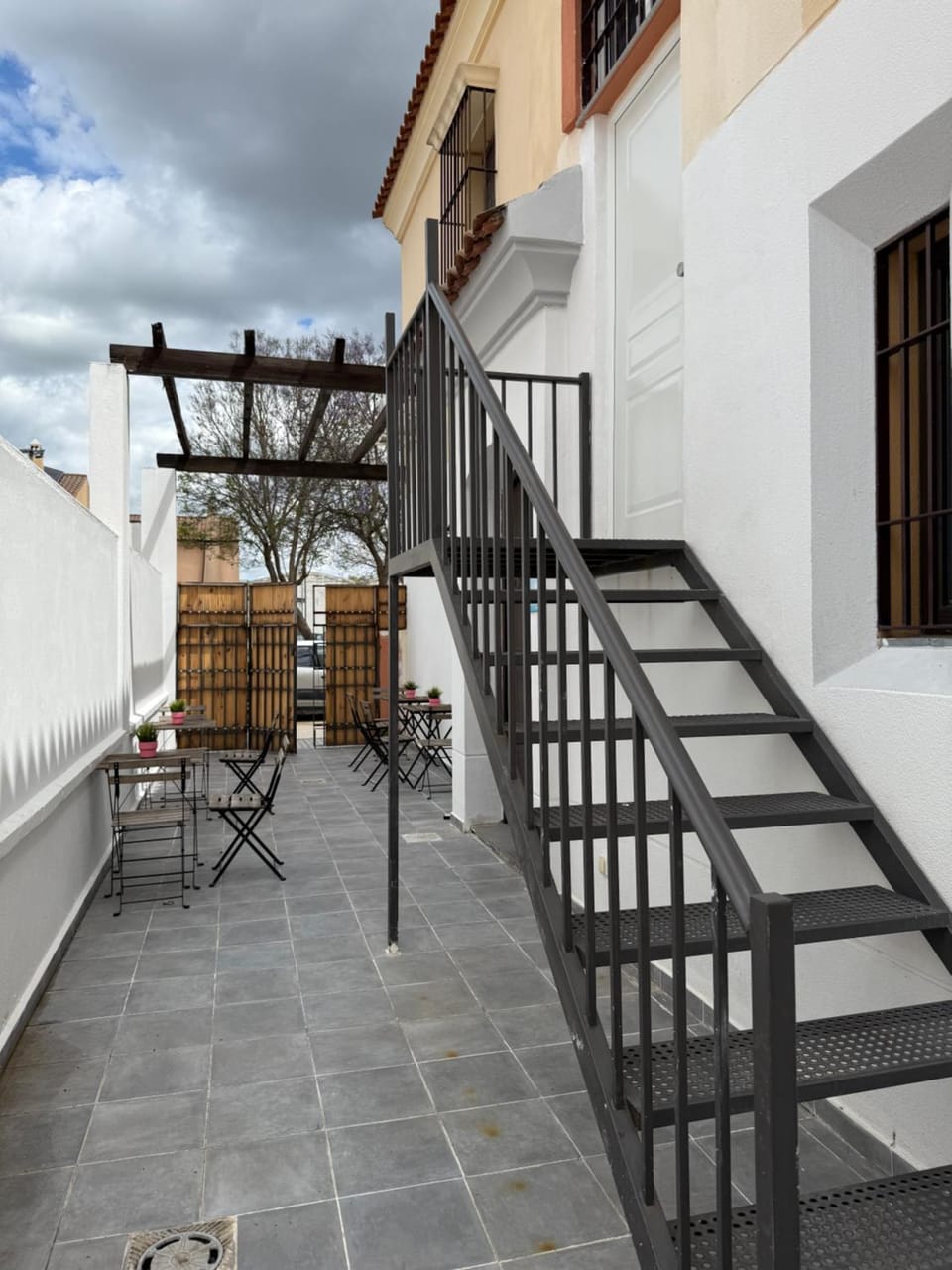 Estudio familiar con baño compartido SEVILLA DELUXE LOS ROSALES Apartment in Sierra Norte de Sevilla