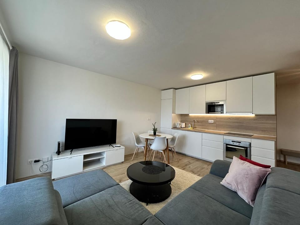 TV and multimedia, Living room, kitchen