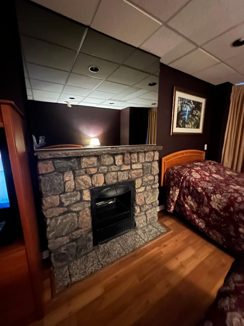 Bedroom, flat iron