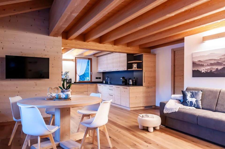 Kitchen or kitchenette, Living room, Dining area