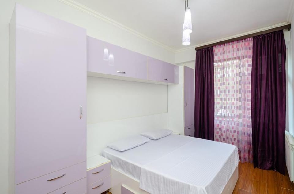 Bed, Bedroom, wardrobe