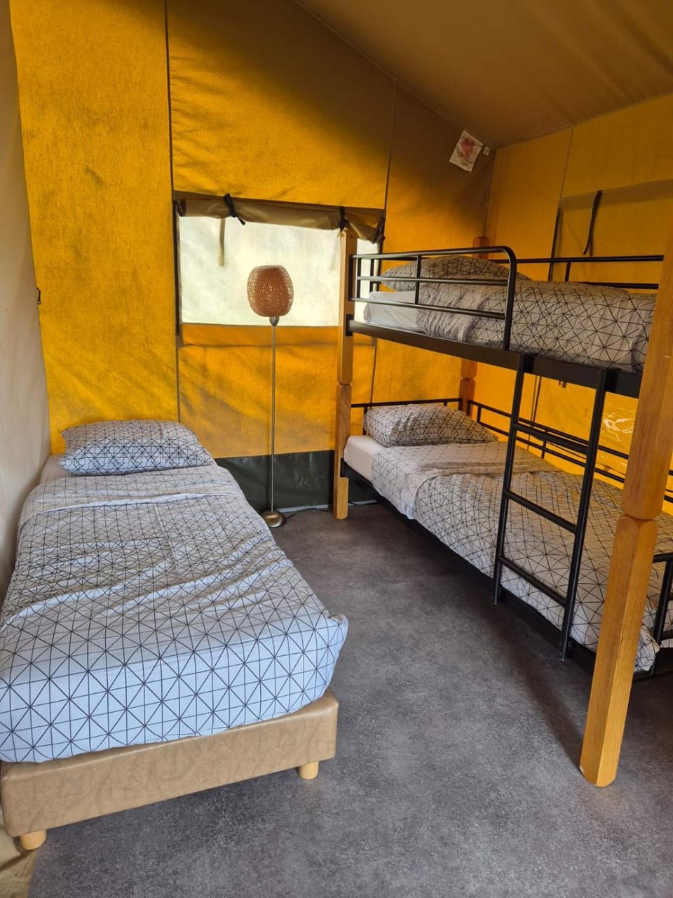 Bed, bunk bed