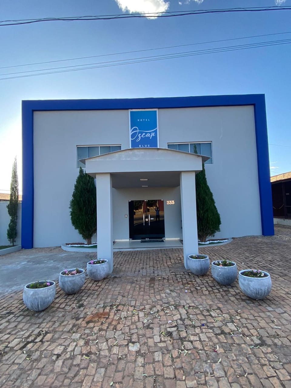 Facade/entrance