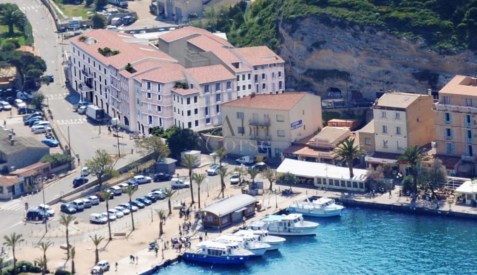 Appartement à deux pas du port de Bonifacio Apartment in Bonifacio