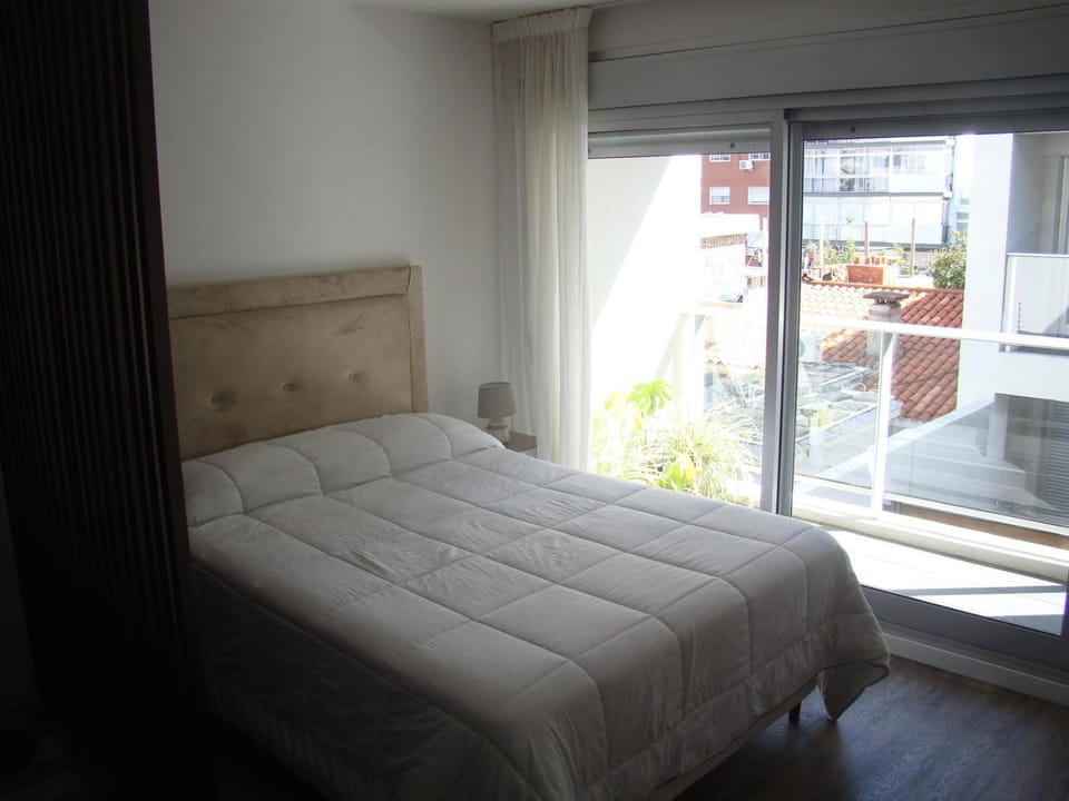 Bed, Balcony/Terrace, Photo of the whole room, Bedroom