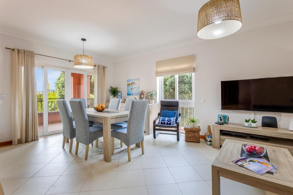 Sunshine Vista Apartment Vilamoura Apartment in Olhos de Água