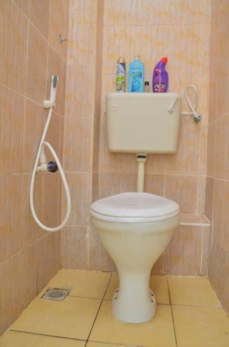 Artist sanctuary in bamburii Apartment in Mombasa