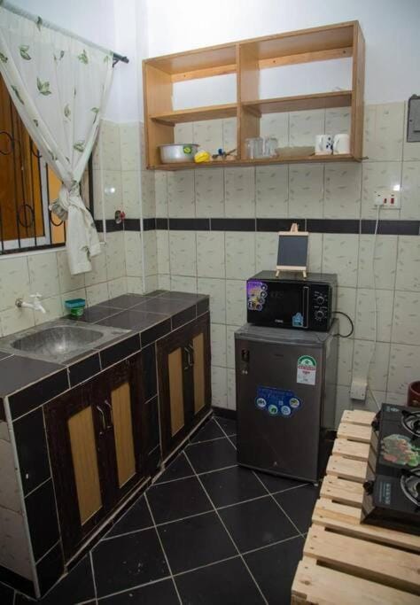 Artist sanctuary in bamburii Apartment in Mombasa