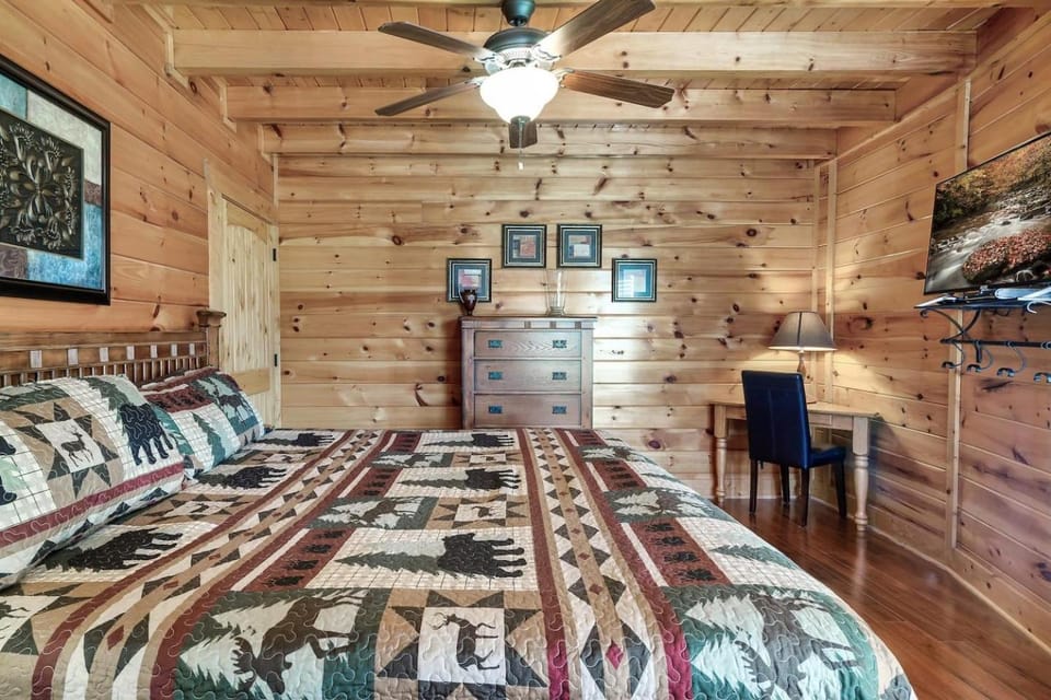 Bed, Bedroom
