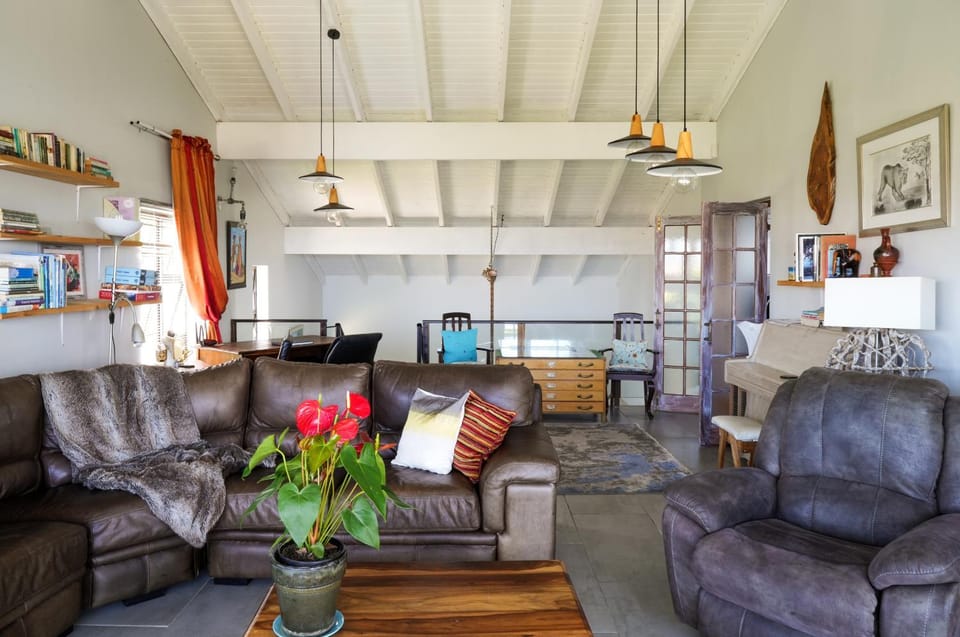 Communal lounge/ TV room, TV and multimedia, Living room, Lounge or bar, Seating area