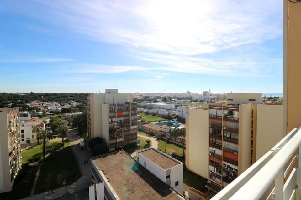 Vilamoura Sunrise Apartment in Quarteira