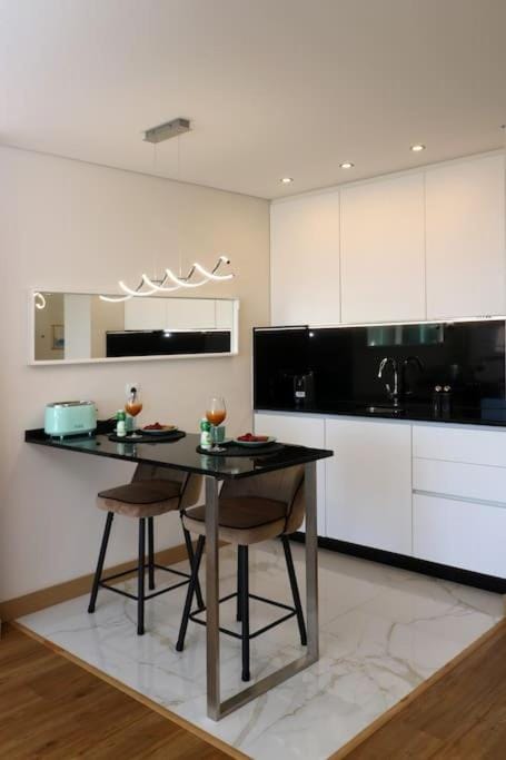 Vilamoura Sunrise Apartment in Quarteira
