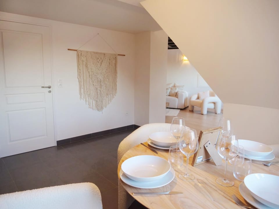 Living room, Dining area, kitchen