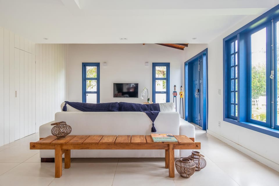 Communal lounge/ TV room, TV and multimedia, Living room