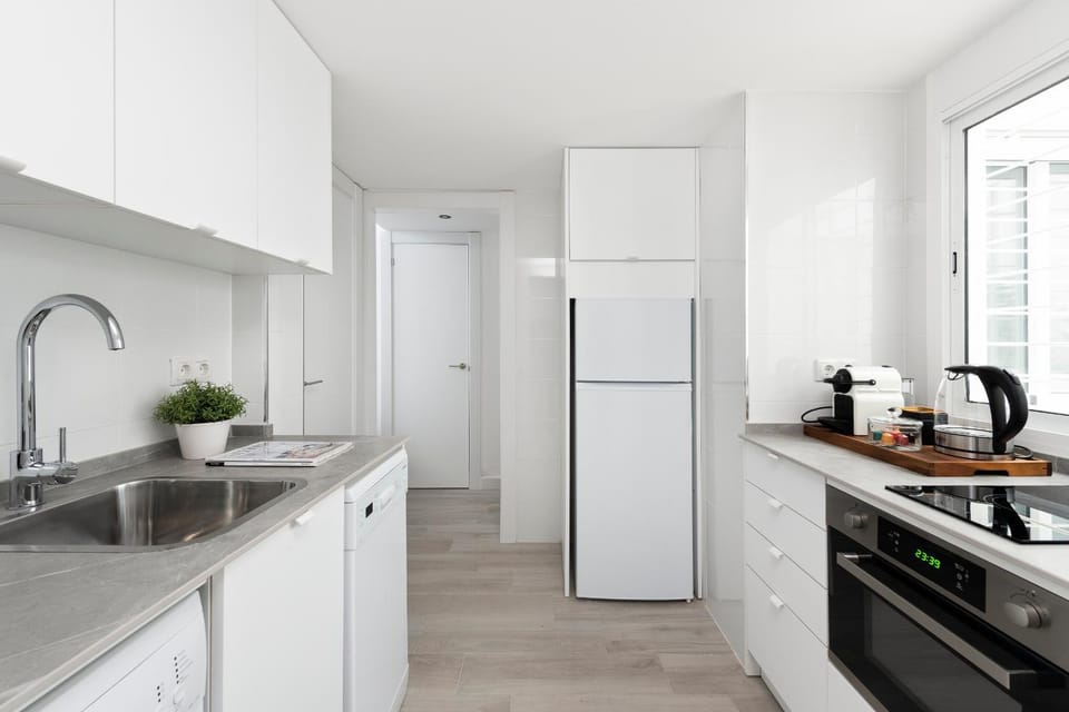 Coffee/tea facilities, Kitchen or kitchenette, dishwasher, minibar, pet friendly, stove