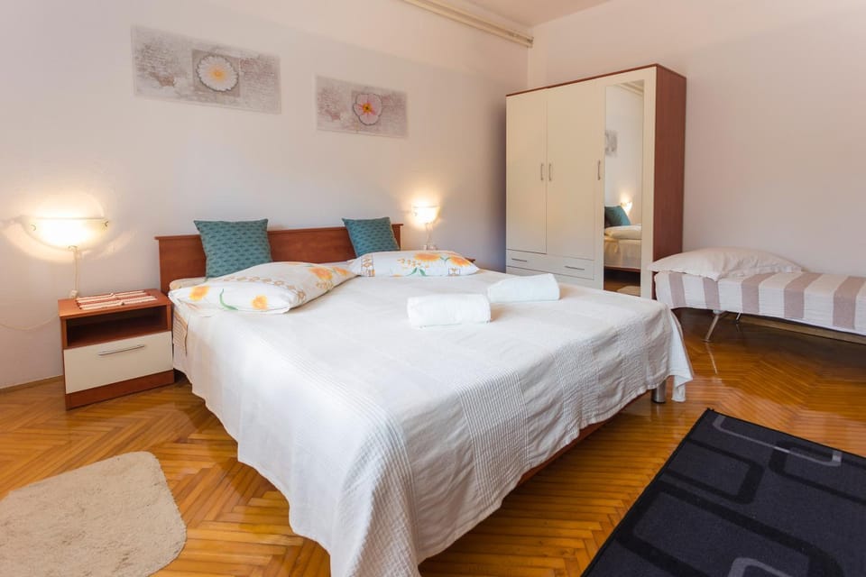 Spacious and bright apartment- Silvio 1 Apartment in Banjole