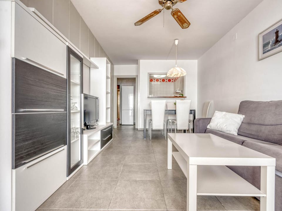 Apartamento Frente al Mar | Terraza | Mascotas OK - ES-89-125 Apartment in L'Escala