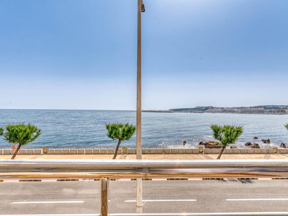 Apartamento Frente al Mar | Terraza | Mascotas OK - ES-89-125 Apartment in L'Escala