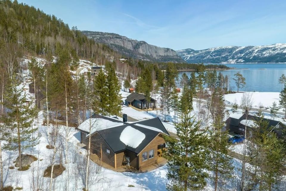 Property building, Bird's eye view, Winter, Lake view
