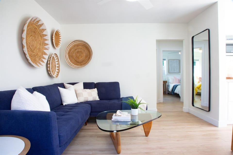 Adorable Octopus Hideaway 2 min walk to the beach! House in Del Mar