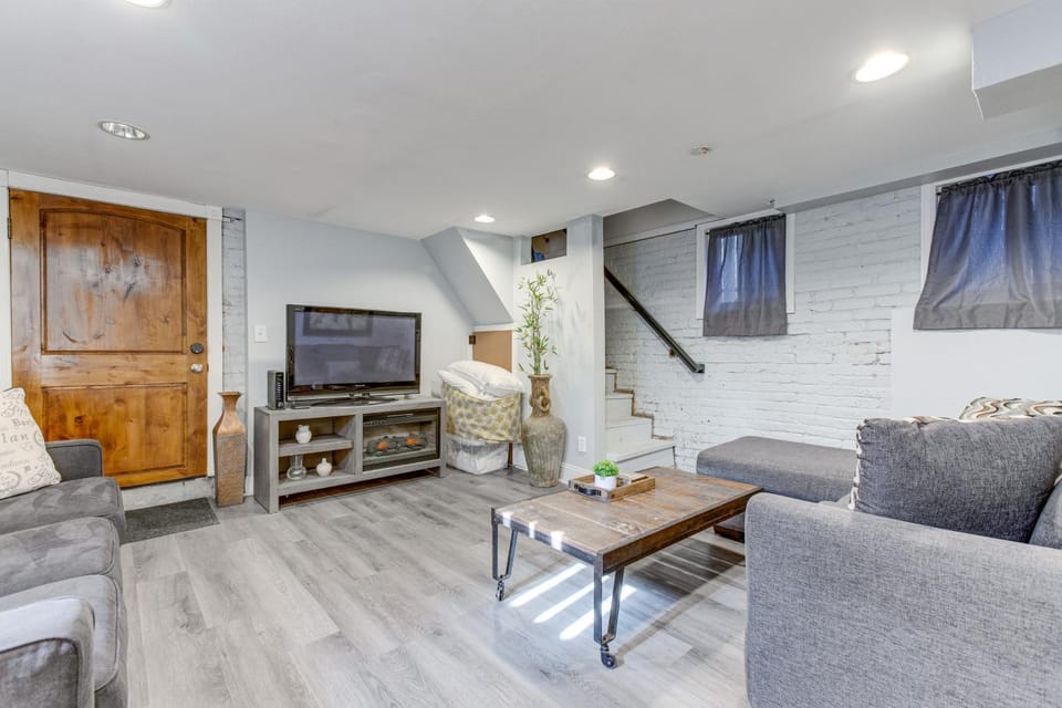1 Mi to Coors Field: Cozy Denver Studio w/ Patio! Apartment in Denver