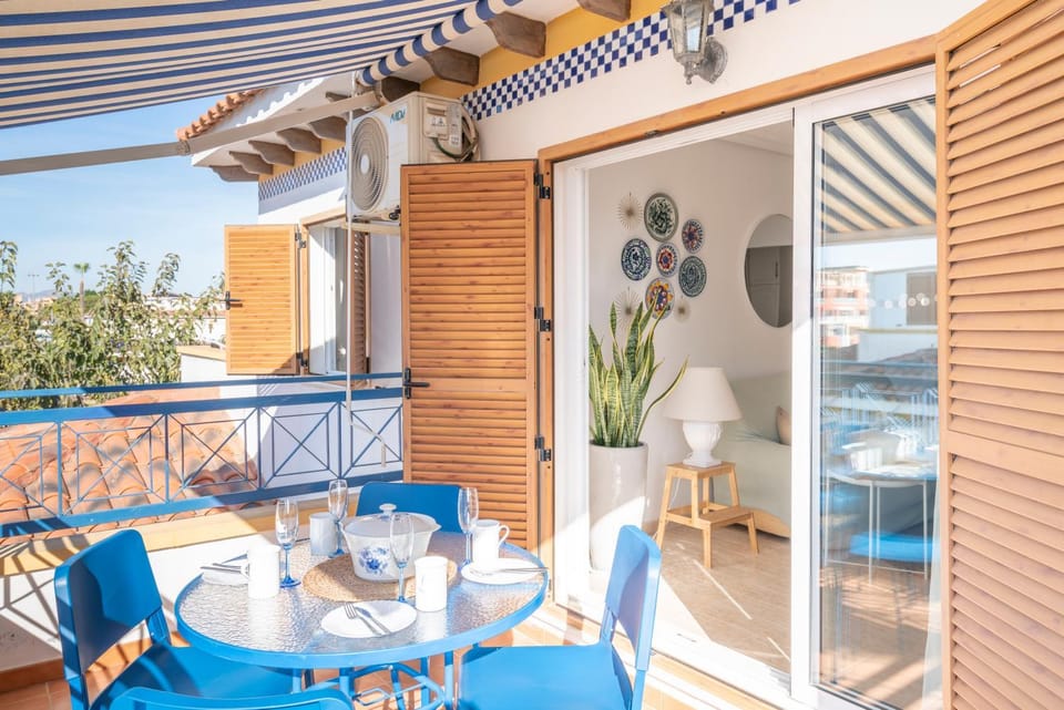 Day, Balcony/Terrace, Balcony/Terrace, Seating area