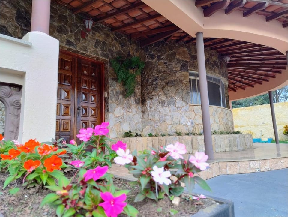 Garden, Garden view