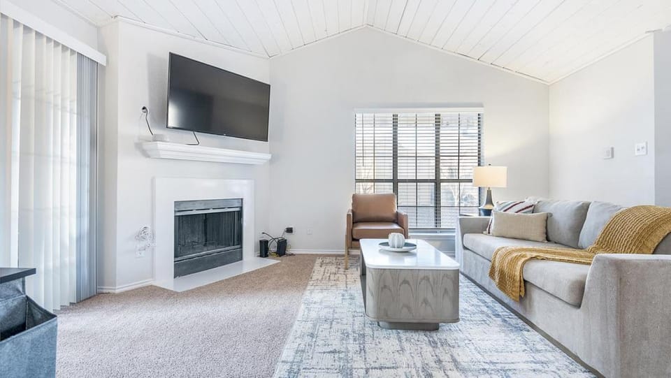 Landing Modern Apartment with Amazing Amenities (ID2677X39) Apartment in Fort Worth