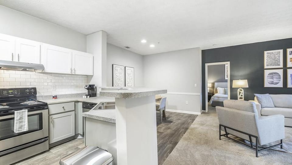 Landing Modern Apartment with Amazing Amenities (ID8512X74) Apartment in Lithia Springs