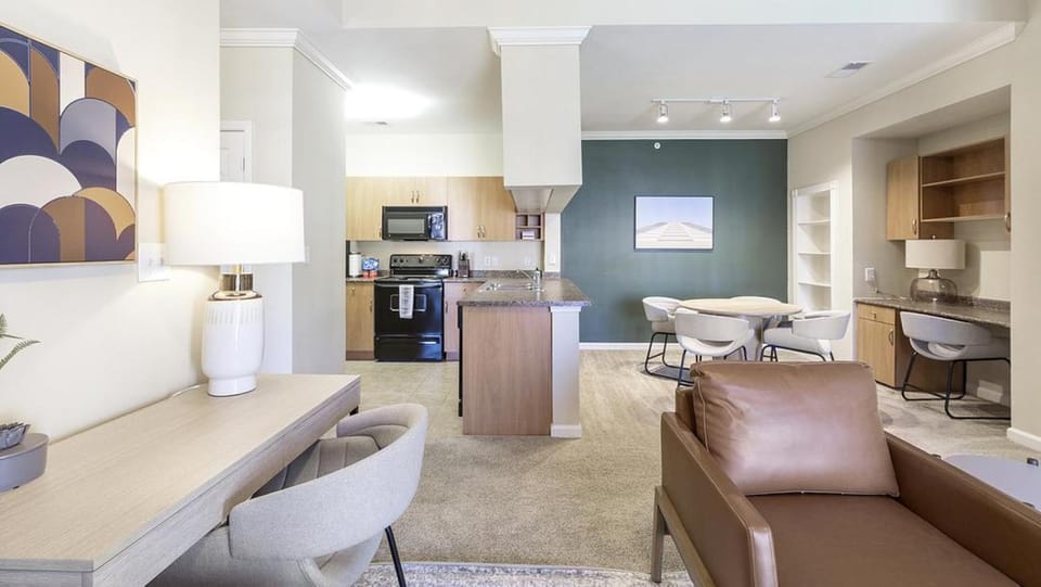 Landing Modern Apartment with Amazing Amenities (ID1245X969) Apartment in Cary