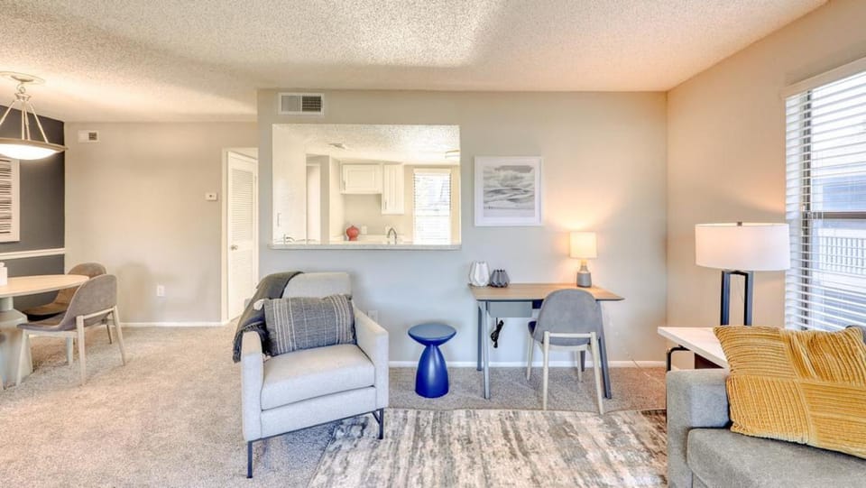 Landing Modern Apartment with Amazing Amenities (ID6123X10) Apartment in Lake Magdalene