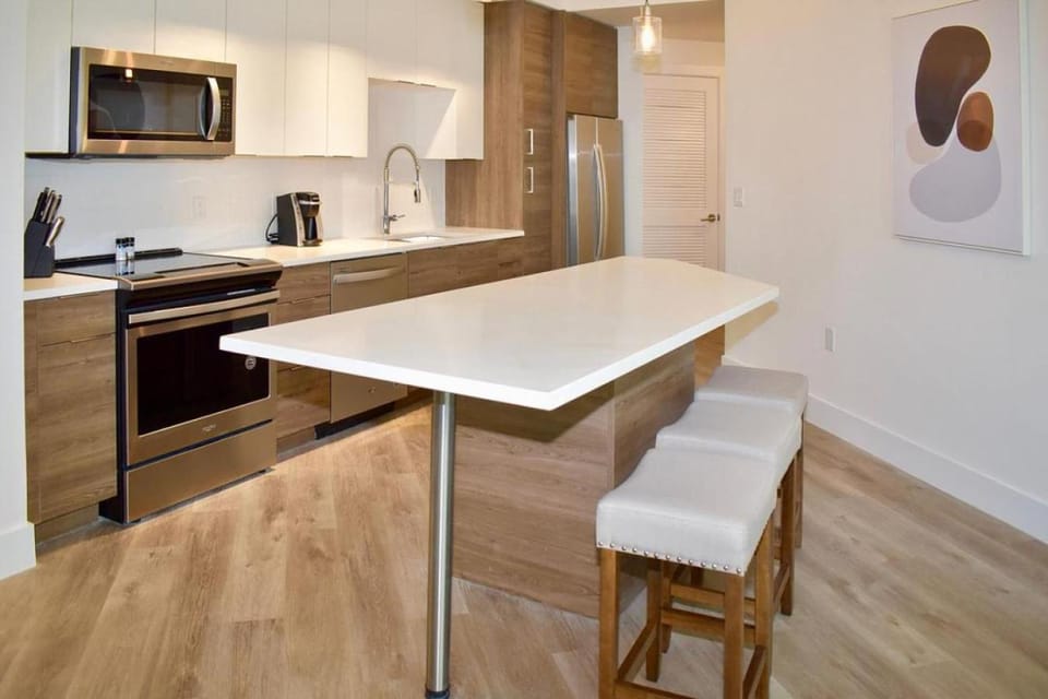 Landing Modern Apartment with Amazing Amenities (ID2666X14) Apartment in Fort Lauderdale
