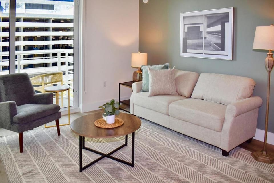 Landing Modern Apartment with Amazing Amenities (ID2666X14) Apartment in Fort Lauderdale