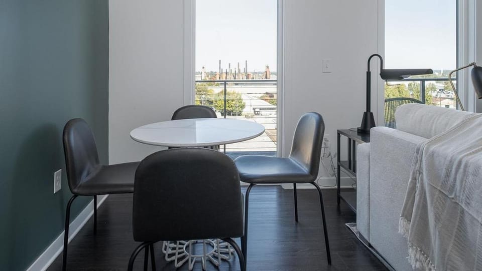 Landing Modern Apartment with Amazing Amenities (ID6766X37) Apartment in Birmingham