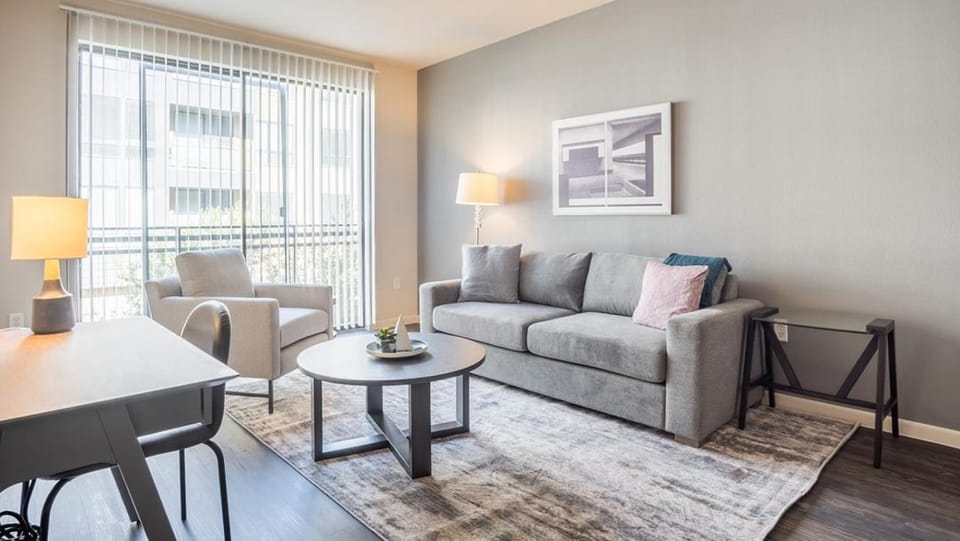 Landing Modern Apartment with Amazing Amenities (ID5072X49) Apartment in Austin
