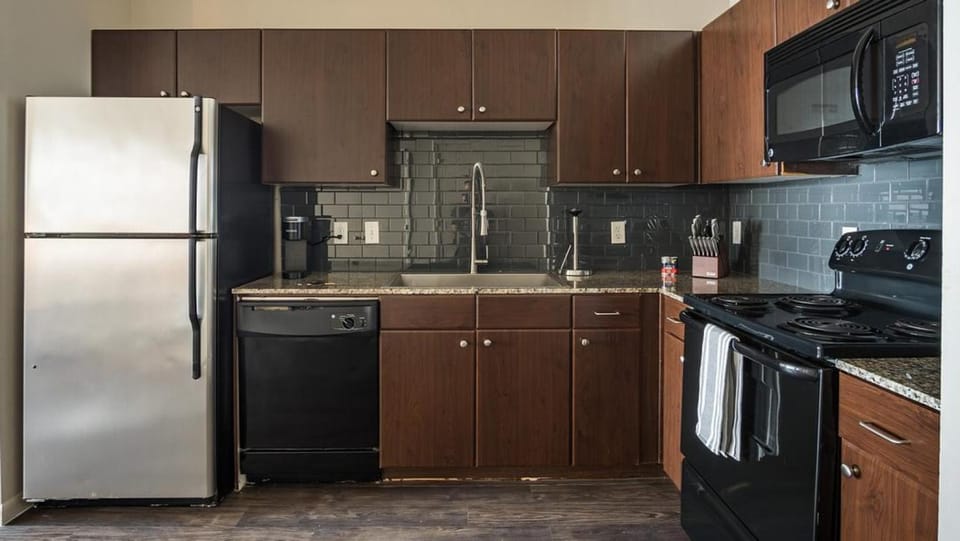 Landing Modern Apartment with Amazing Amenities (ID5072X49) Apartment in Austin