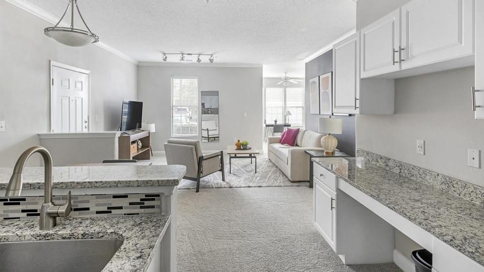 Landing Modern Apartment with Amazing Amenities (ID1204X916) Apartment in Durham