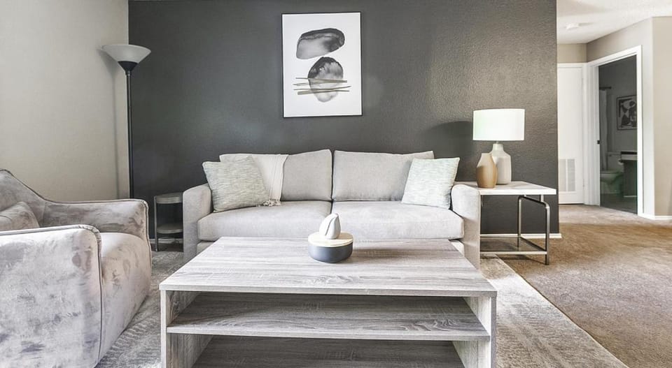 Landing Modern Apartment with Amazing Amenities (ID7025X65) Apartment in Glendale