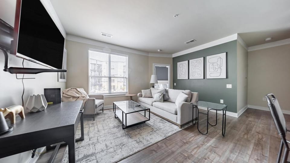 Landing Modern Apartment with Amazing Amenities (ID3932X6) Apartment in Beachwood