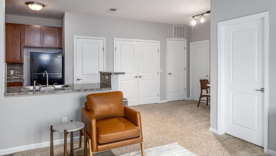 Landing Modern Apartment with Amazing Amenities (ID7168X66) Apartment in Dublin