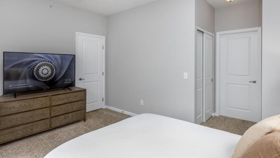 Landing Modern Apartment with Amazing Amenities (ID7168X66) Apartment in Dublin