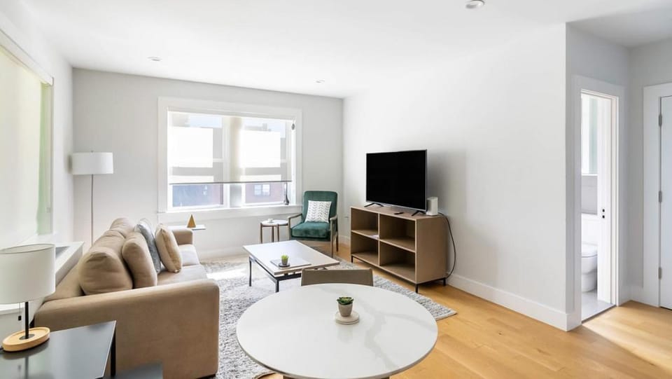 Landing Modern Apartment with Amazing Amenities (ID7294X83) Apartment in Somerville