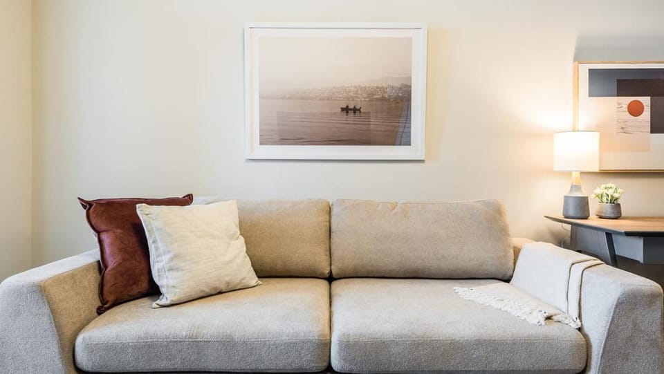 Landing Modern Apartment with Amazing Amenities (ID8181X74) Apartment in Charlotte